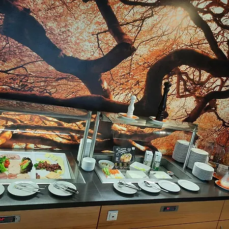 Roncalli-haus - Tagungs-und Seminarhaus Hotel *