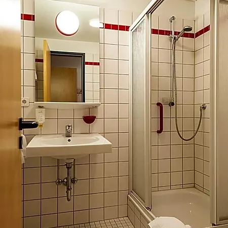 Roncalli-haus - Tagungs-und Seminarhaus فندق