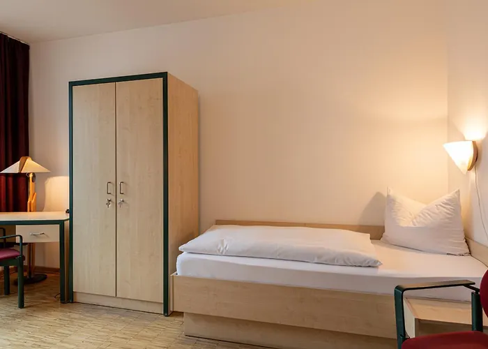 Roncalli-haus - Tagungs-und Seminarhaus Szálloda Magdeburg